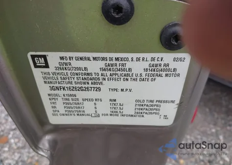 2002 Chevrolet Suburban 1500 Z71 z USA, uszkodzony, nr VIN 3GNFK16Z62G267729